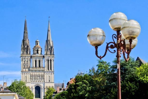Duplex Industriel - Centre Ville Parking Prive Wifi Angers Bagian luar foto